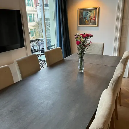 Frogner - 212 Sqm, Pool Table, 3 Bathrooms Apartment