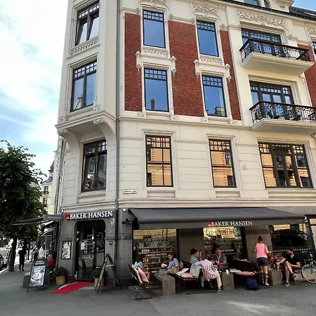 Frogner - 212 Sqm, Pool Table, 3 Bathrooms